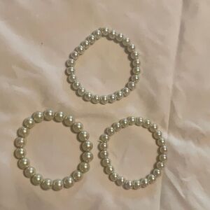 Set of 3 glass pearl stretch bracelets